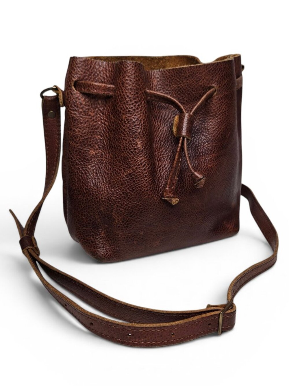 Portland Leather Goods Distressed Leather Bucket Bag Drawstring Cinch Top Purse
